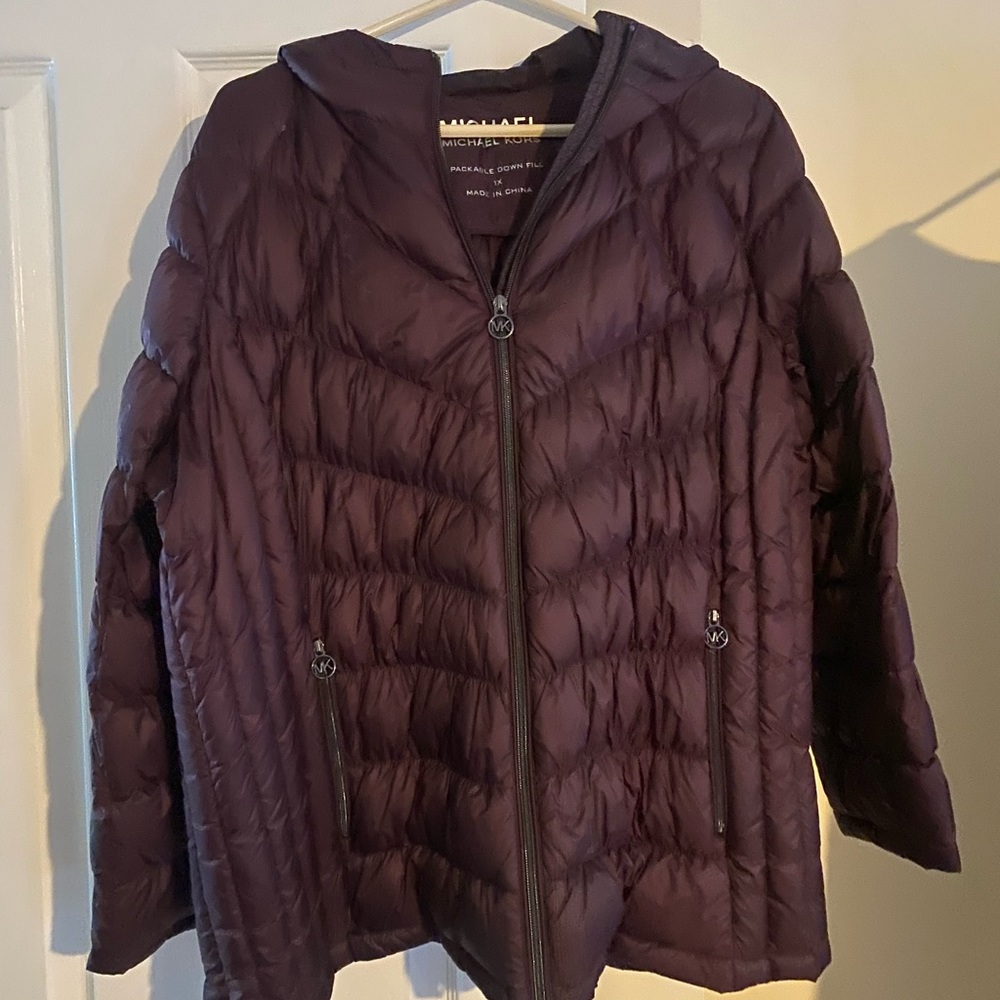 Michael - Michael Kors 1x packable down fill hooded jacket
